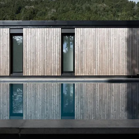 Landescape 住宿加早餐酒店 富尔纳斯