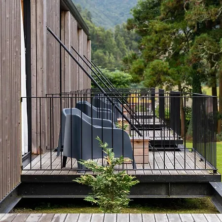 Landescape 4*