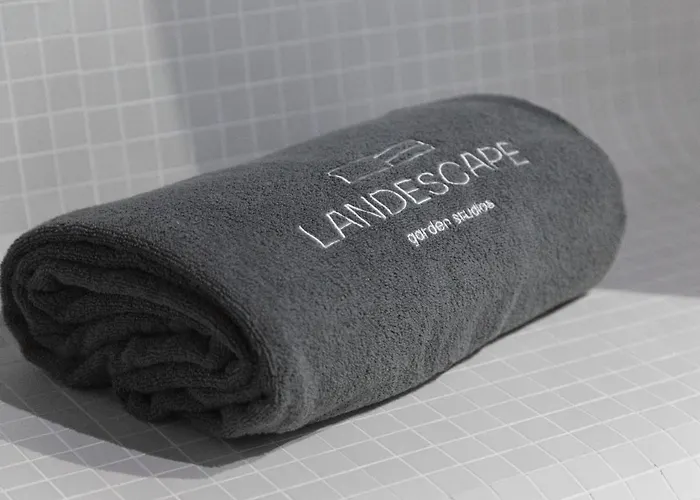 Landescape Bed & Breakfast 4*